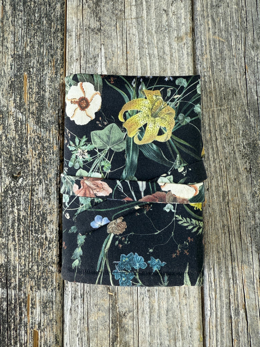 Persephone Small Needle Organizer by Katrinka Nova Designs