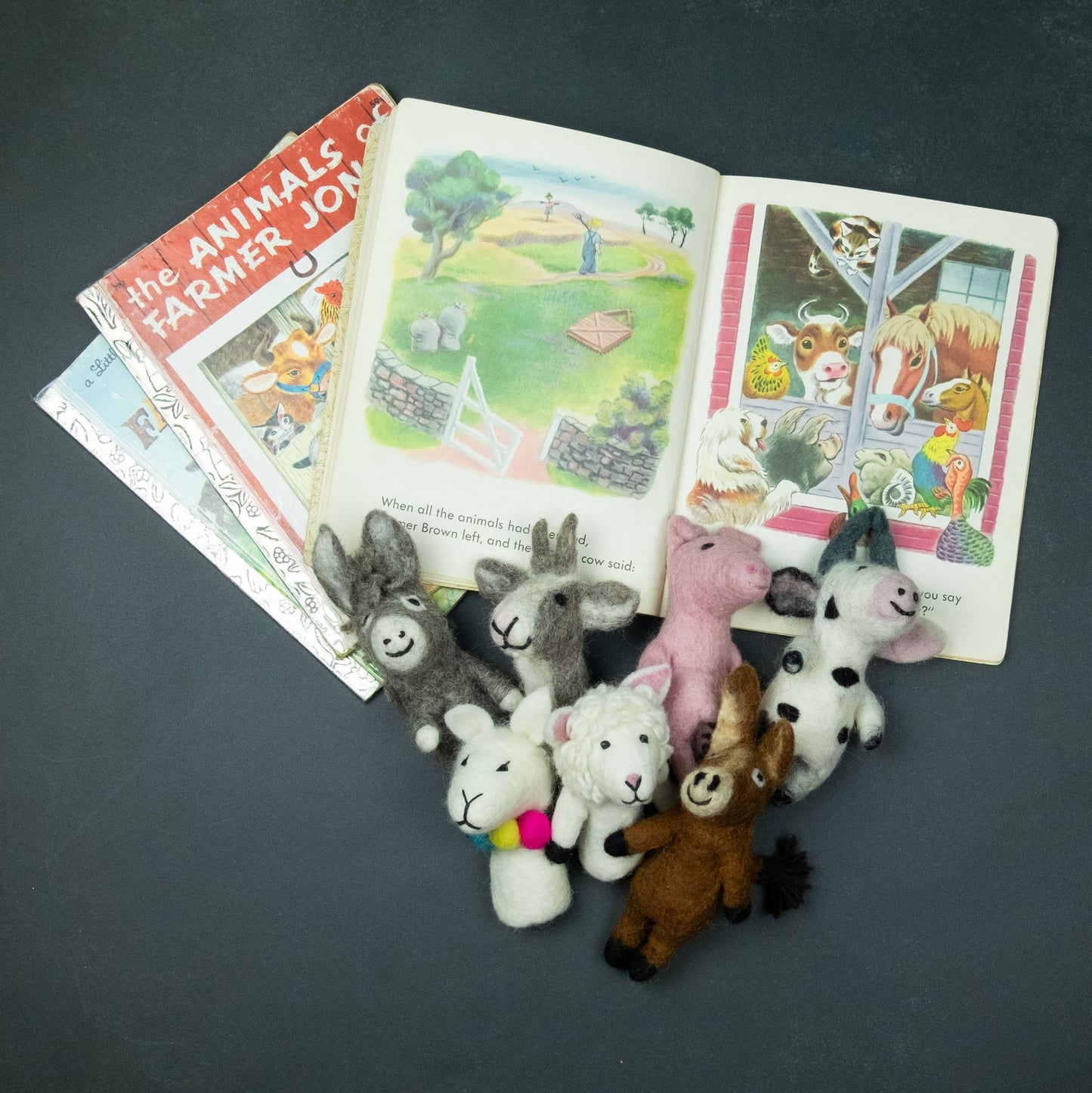 Barnyard Buddies Felt Finger Puppets by The Winding Road