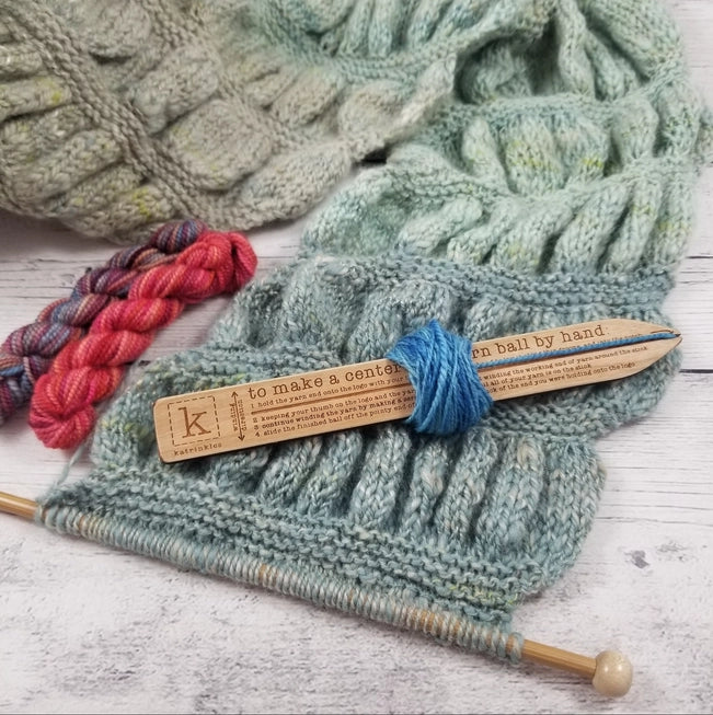 Center Pull Yarn Winding Tool (Nostepinne) by Katrinkles