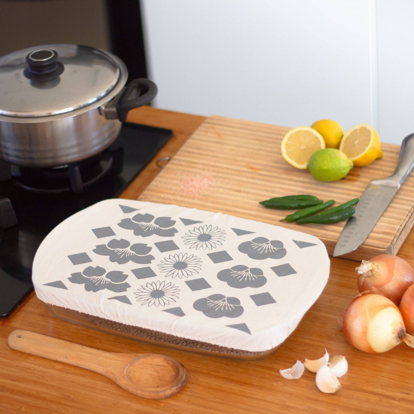 Halo Dish and Casserole Cover Rectangle | Black Edible Flowers