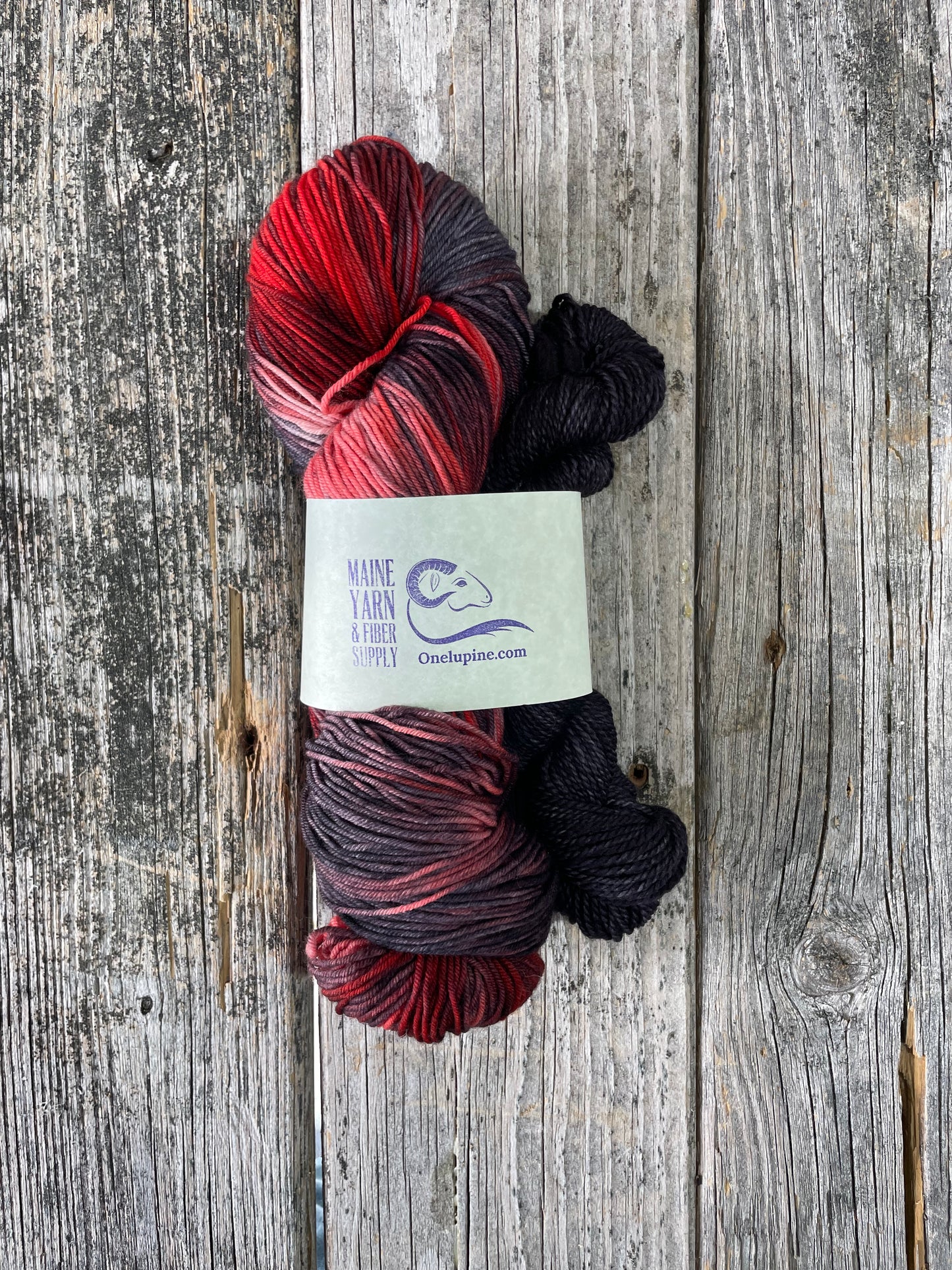 Saco: Bonfire + Eternal - Riff Shawl Kit