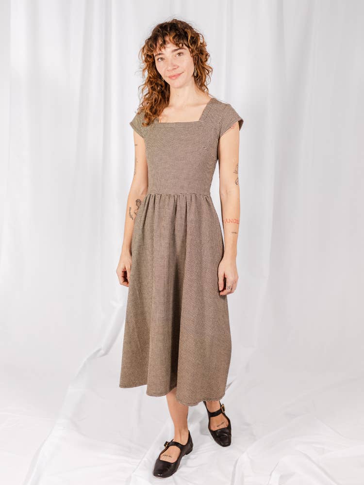 SALE 50% off - Rupi Midi Dress in Houndstooth from Mata Traders Maine Yarn & Fiber Supply SALE 50% off - Rupi Midi Dress in Houndstooth from Mata Traders Maine Yarn & Fiber Supply