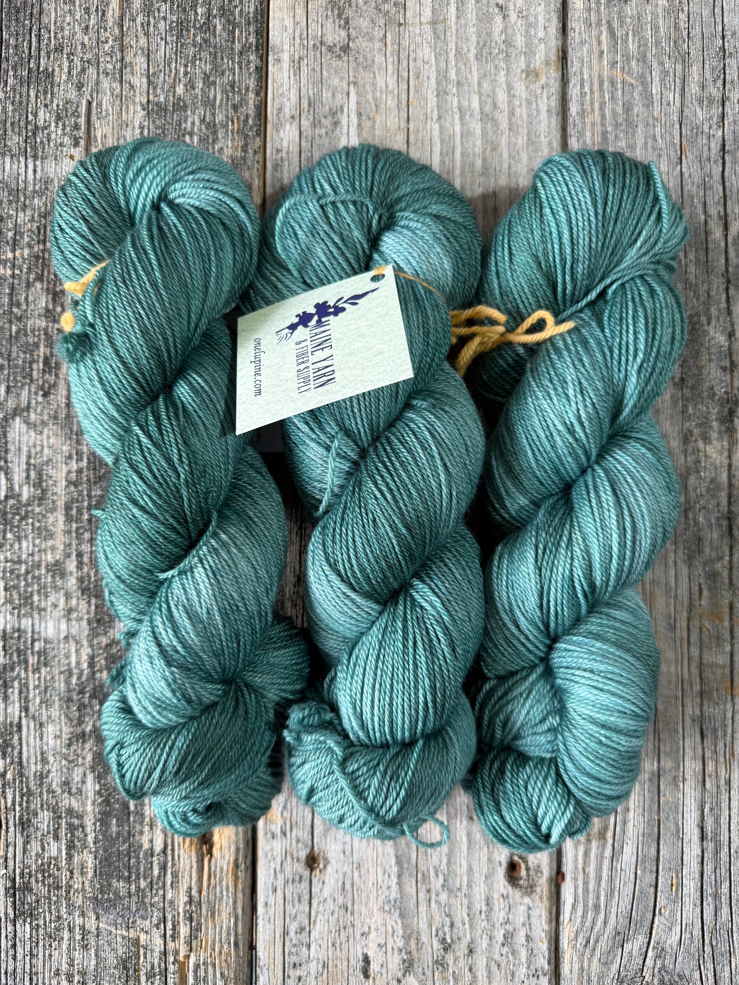 Casco: Verdigris