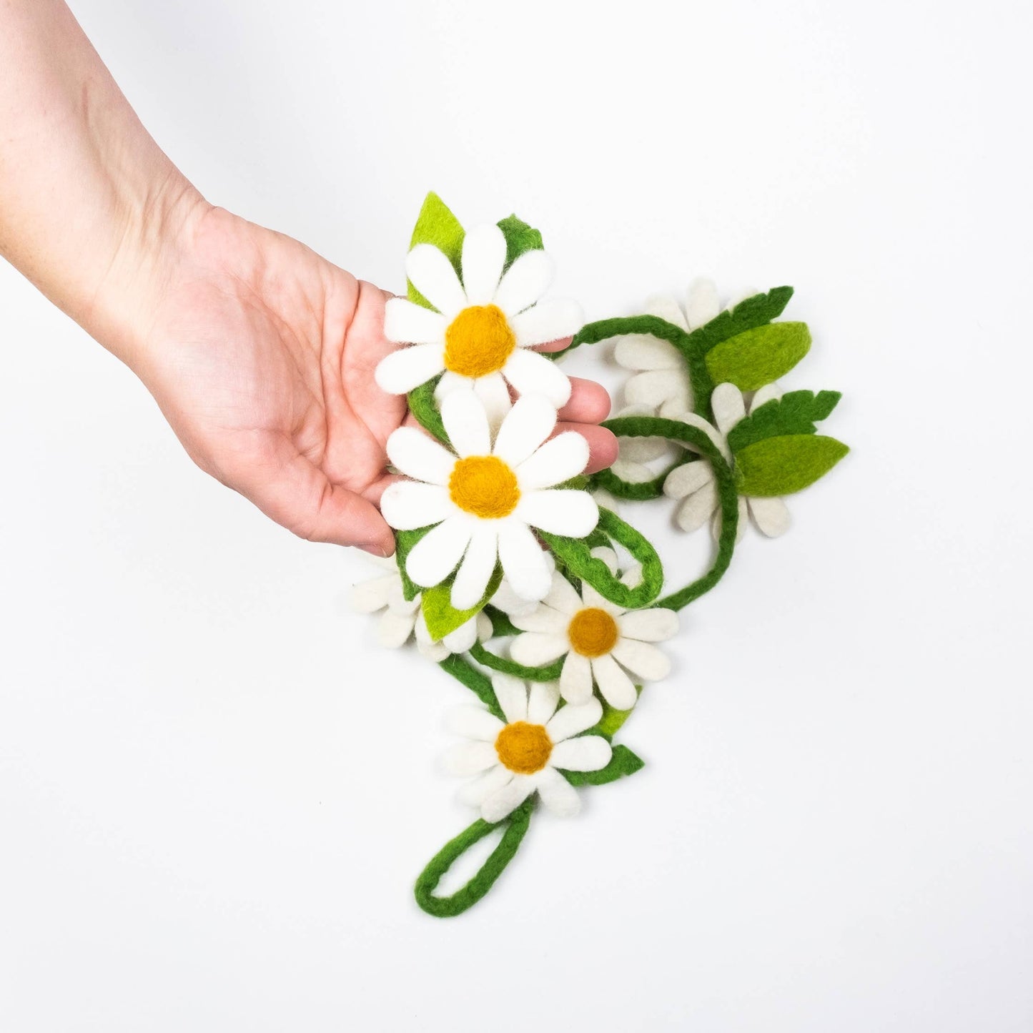 Daisy Felt Flowers Garland by The Winding Road - Maine Yarn & Fiber Supply