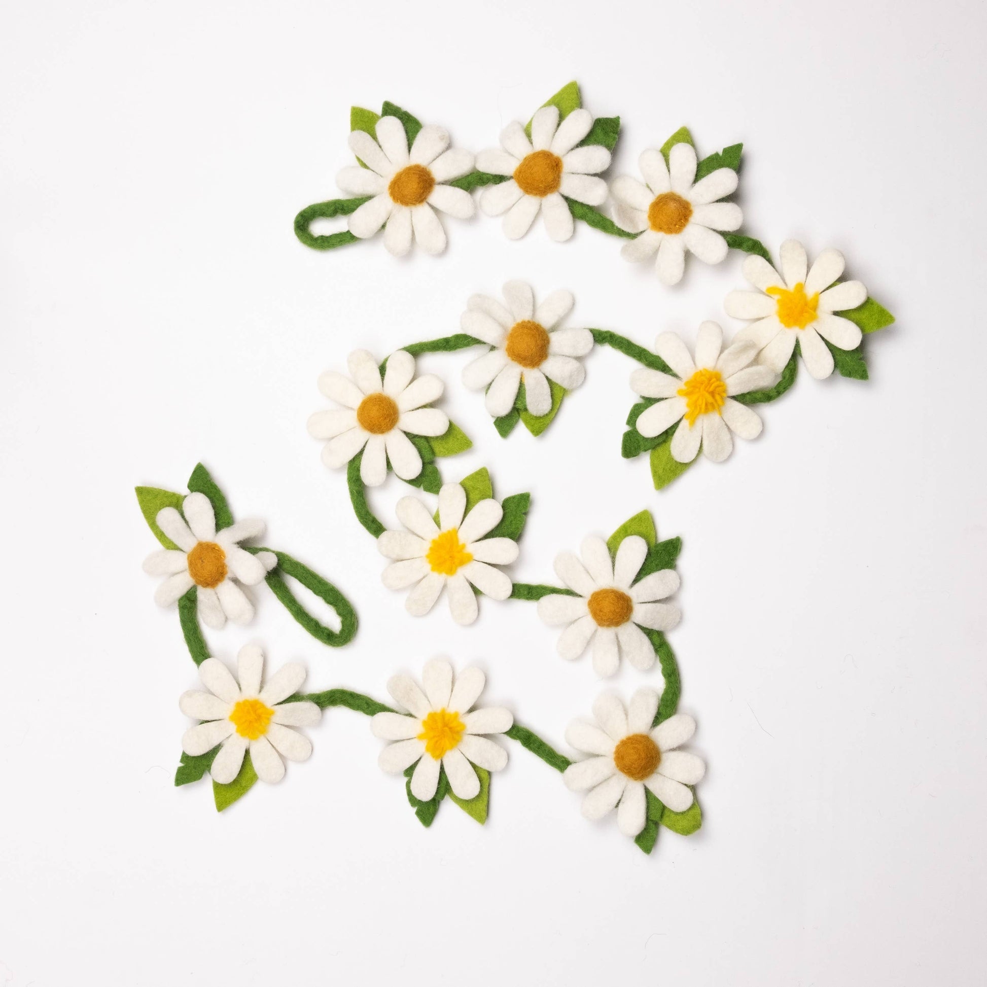 Daisy Felt Flowers Garland by The Winding Road - Maine Yarn & Fiber Supply