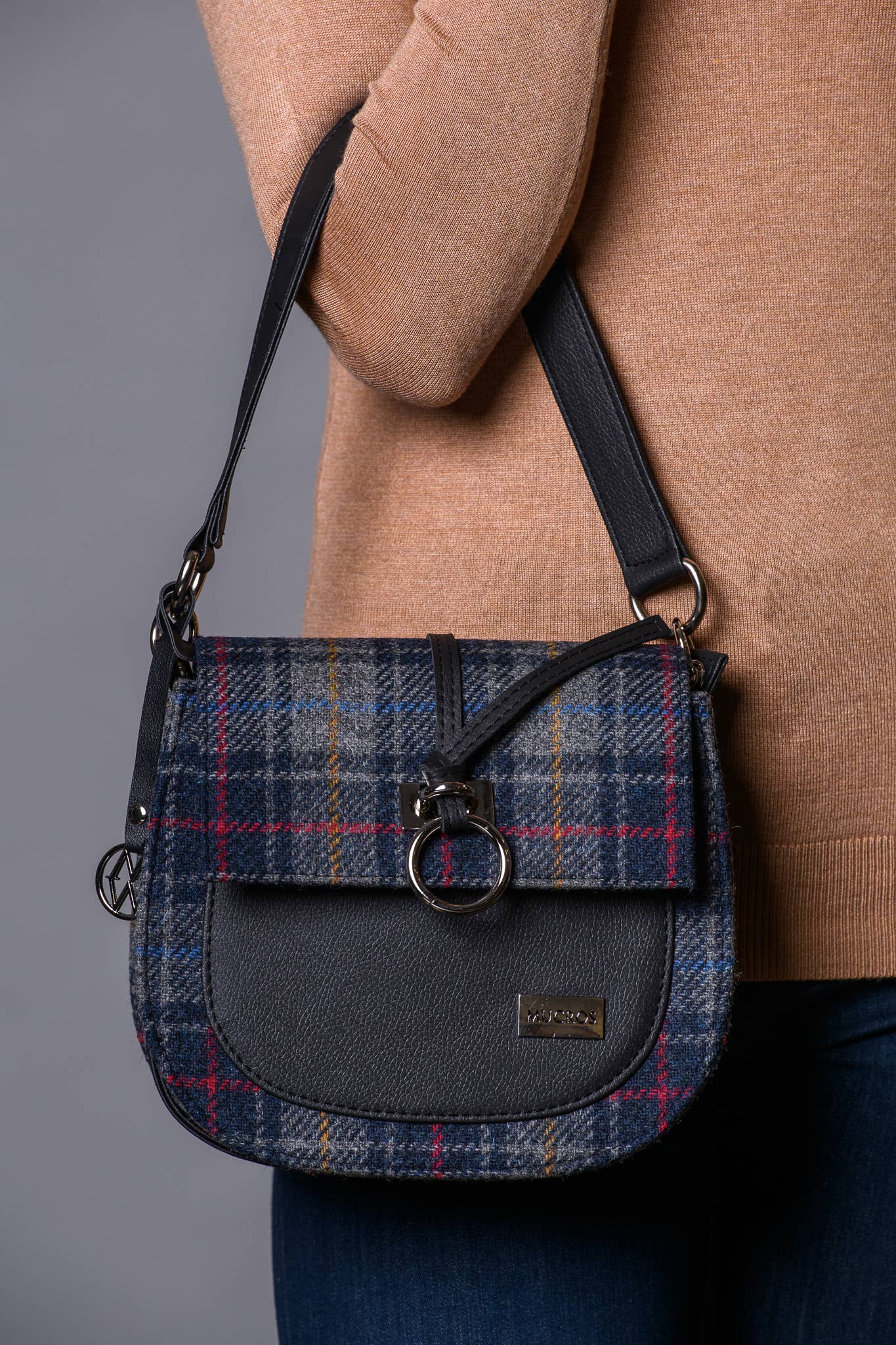 Grace 731 from Mucros Weavers