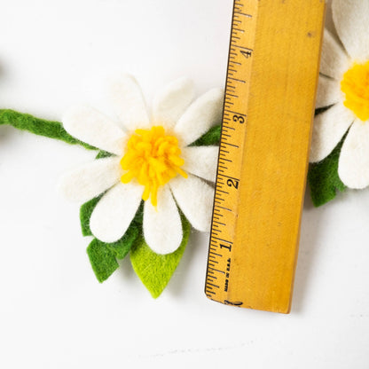 Daisy Felt Flowers Garland by The Winding Road - Maine Yarn & Fiber Supply