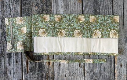 Pimpernel Small Needle Organizer by Katrinka Nova Designs