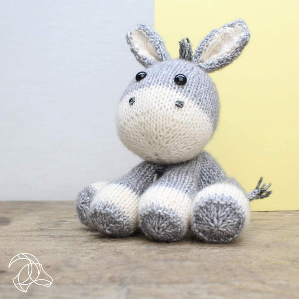 Lente Donkey Knitting Kit from Hardicraft