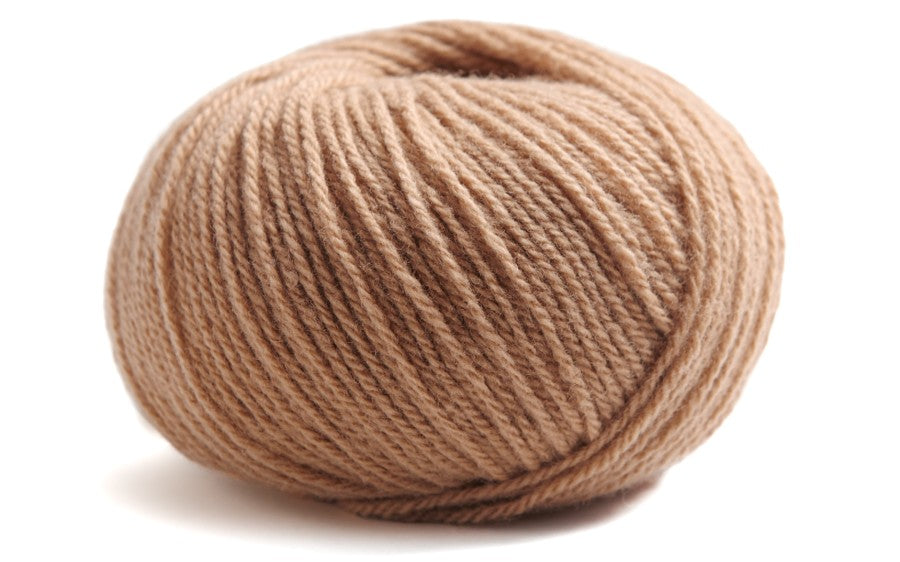 Como from LAMANA - Maine Yarn & Fiber Supply