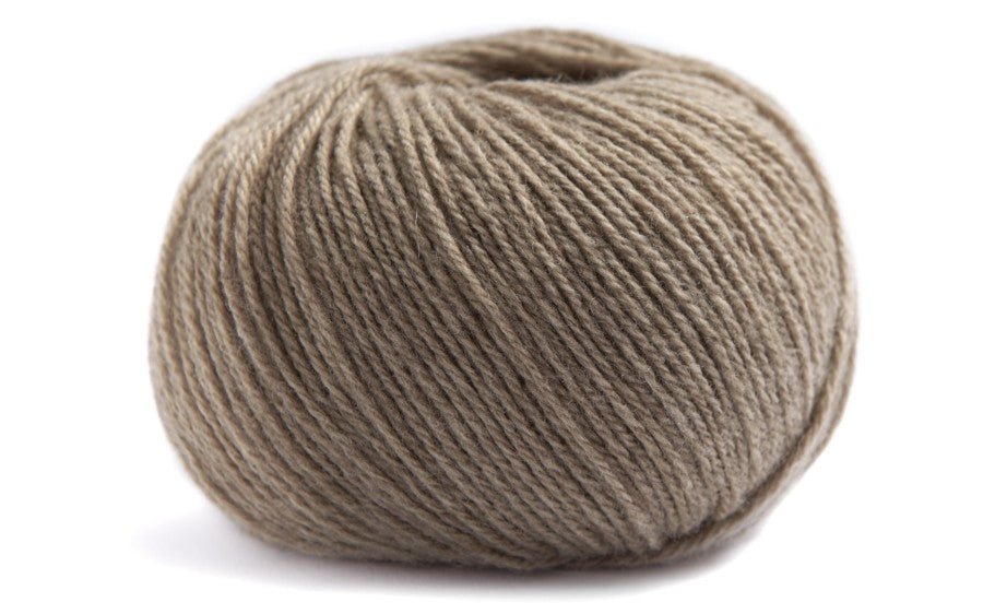 Como from LAMANA - Maine Yarn & Fiber Supply