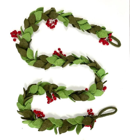 Mistletoe Felt Garland from The Winding Road