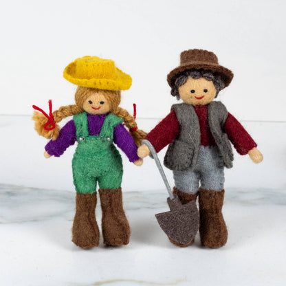 Red Barn Farmhouse Set with Dolls from The Winding Road