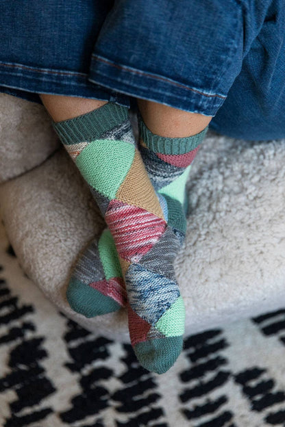 52 Weeks of Scrap Yarn: Projects for Crafters from Laine Publishing