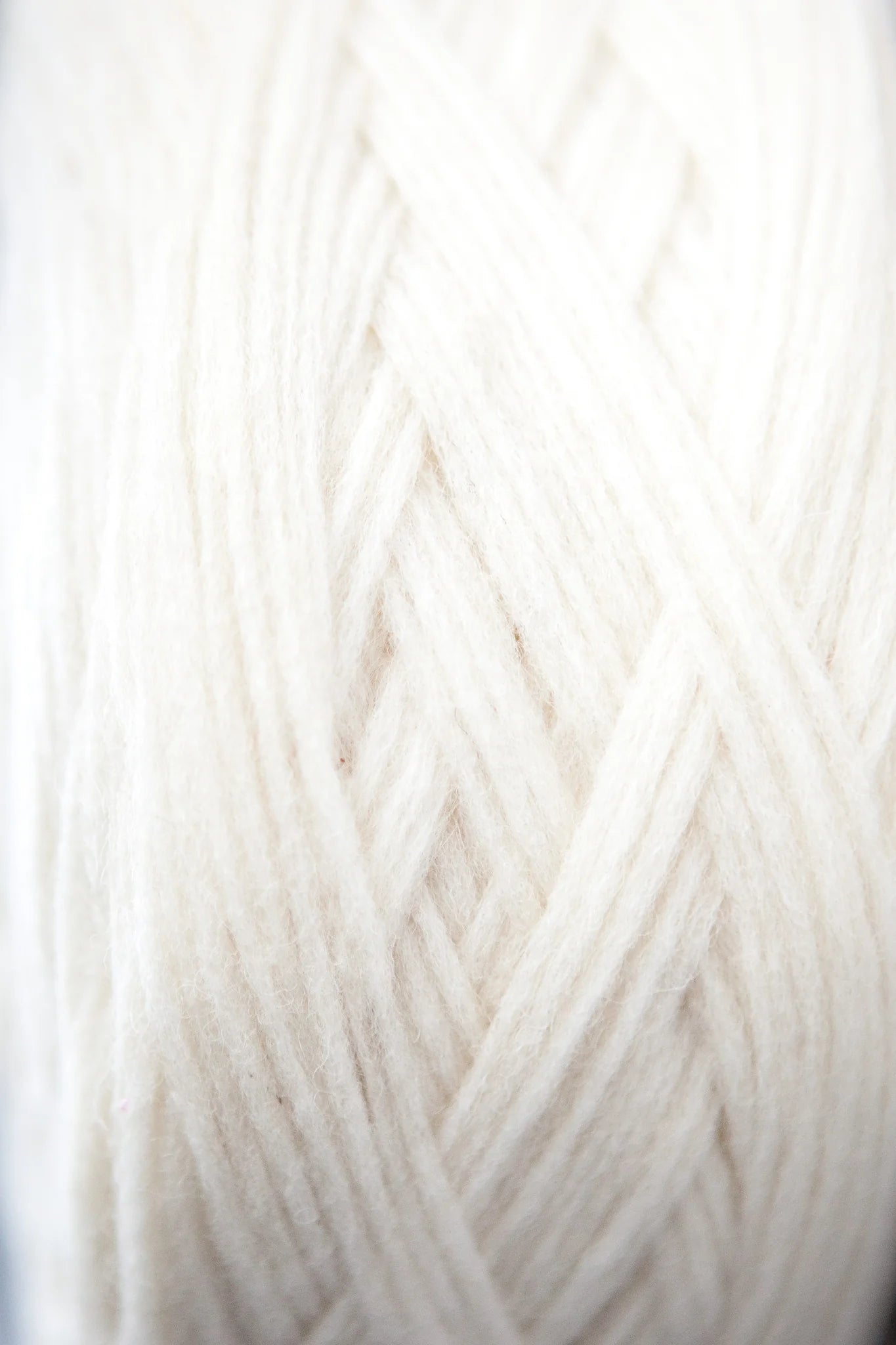 Briggs & Little Country Roving: Natural White