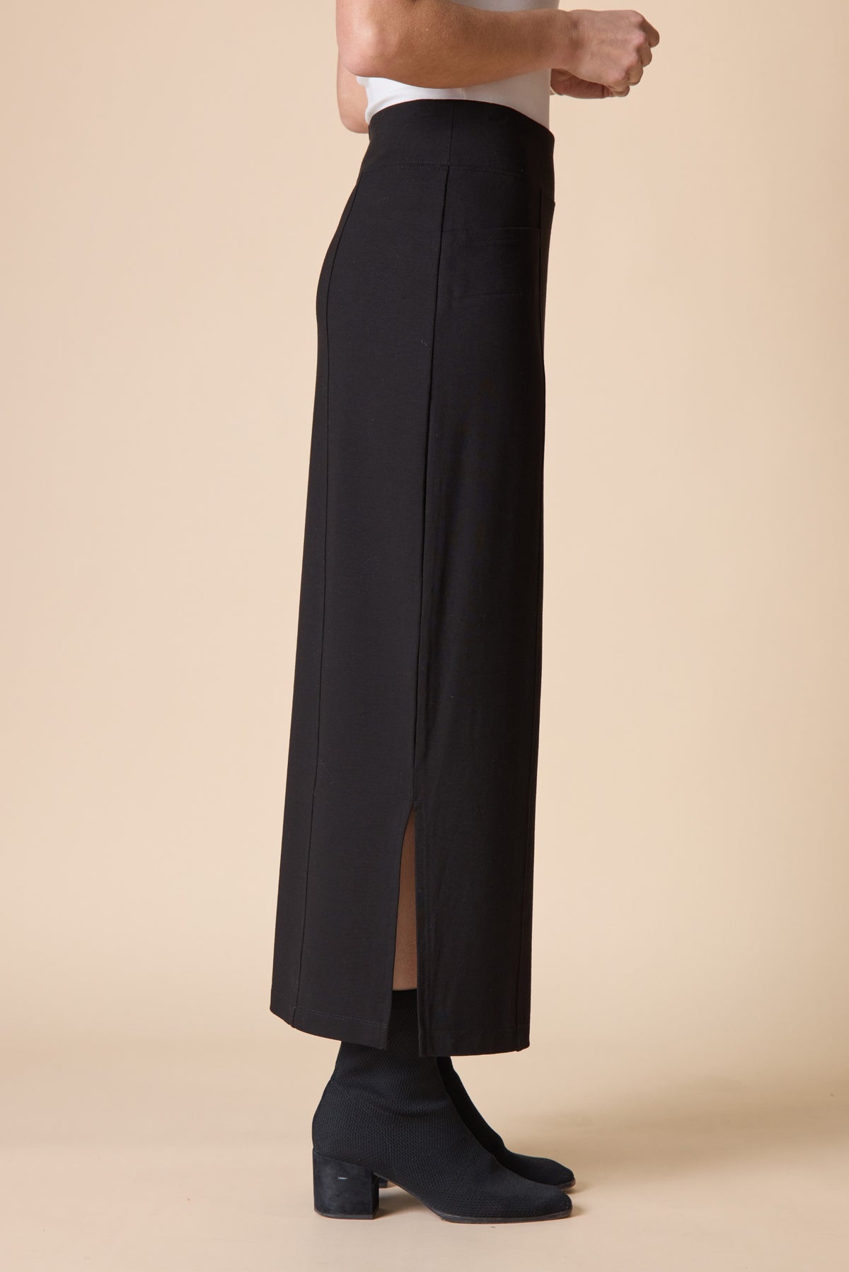 2026 Core Travel Knit Straight Skirt in Black by Habitat Clothing - Maine Yarn & Fiber Supply