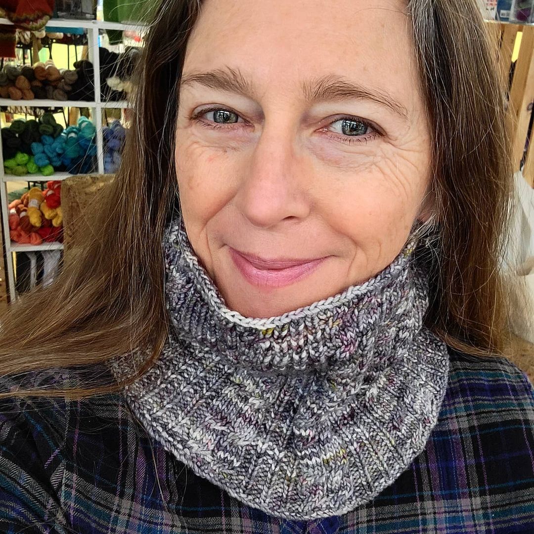 Narrow Spire Cowl: Rappel Series - Knitting Pattern by Jodi Clayton - DIGITAL DOWNLOAD