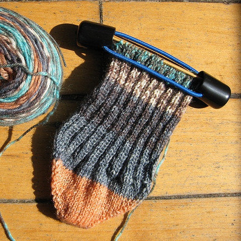 DPN Knitting Needle Holder by Katrinkles